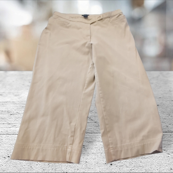 Westbound woman khaki color Capri size 16W - Picture 4 of 11